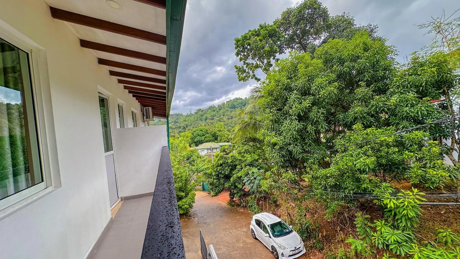 Ritzz Kandy Hotel